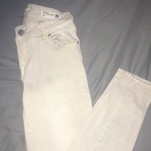 🎂 White/cream skinny jeans